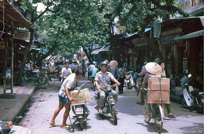 Góc phố Hà Nội 1993.